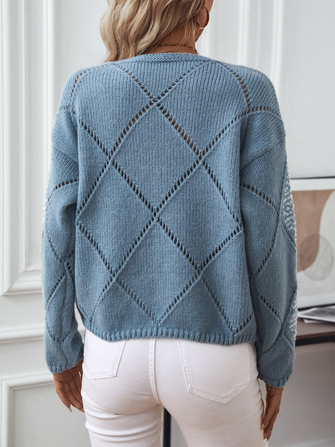 Triangle Round Neck Knit Top