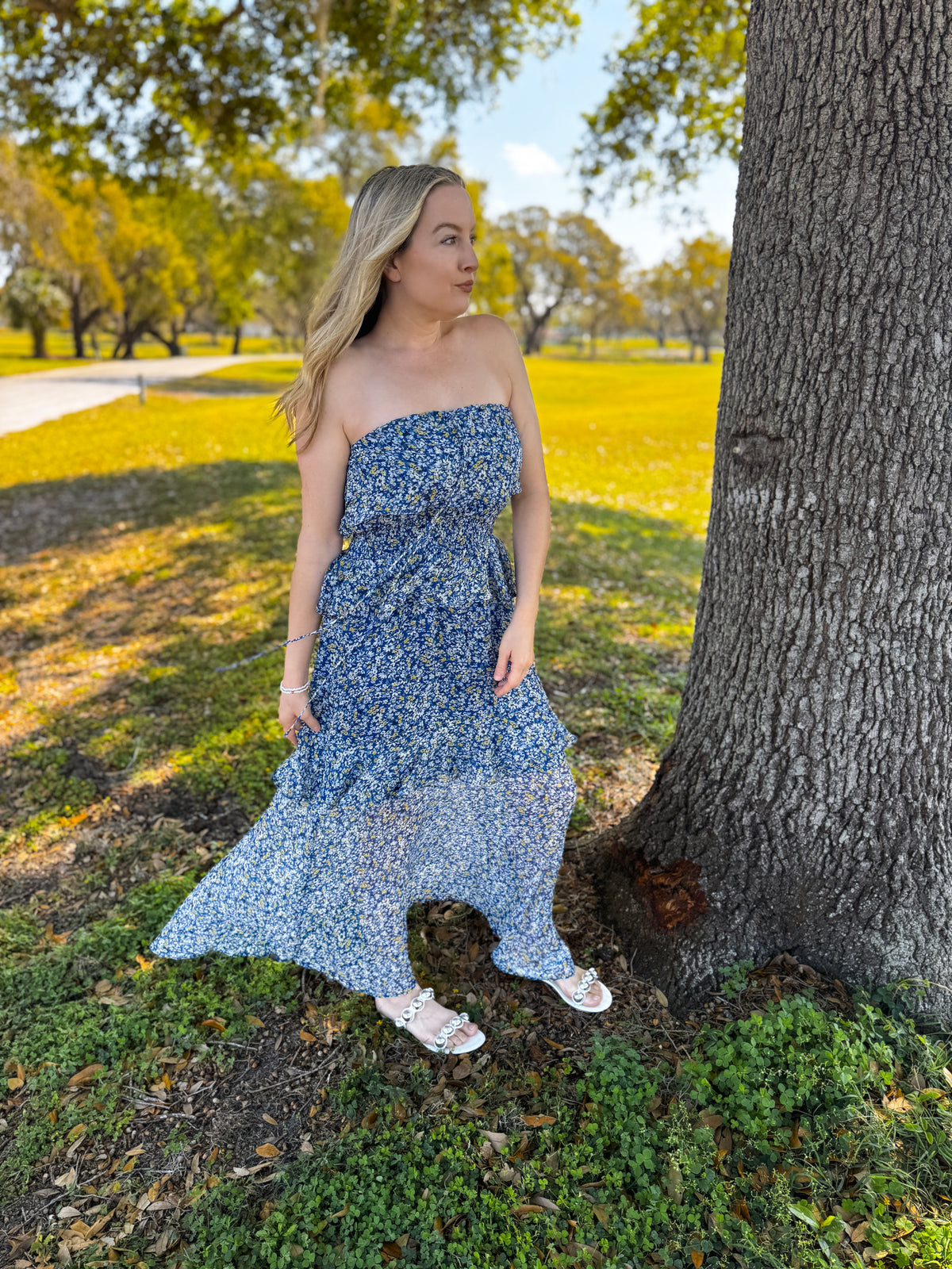 Ruffled Smocked Floral Halter Neck Maxi Dress β Elegant & Feminine πΈβ¨