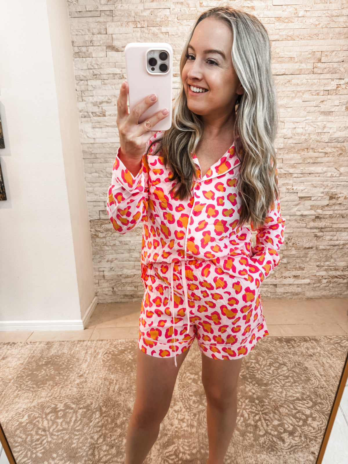 Leopard Collared Neck Long Sleeve Top and Shorts Lounge Set β Bold & Comfortable πβ¨
