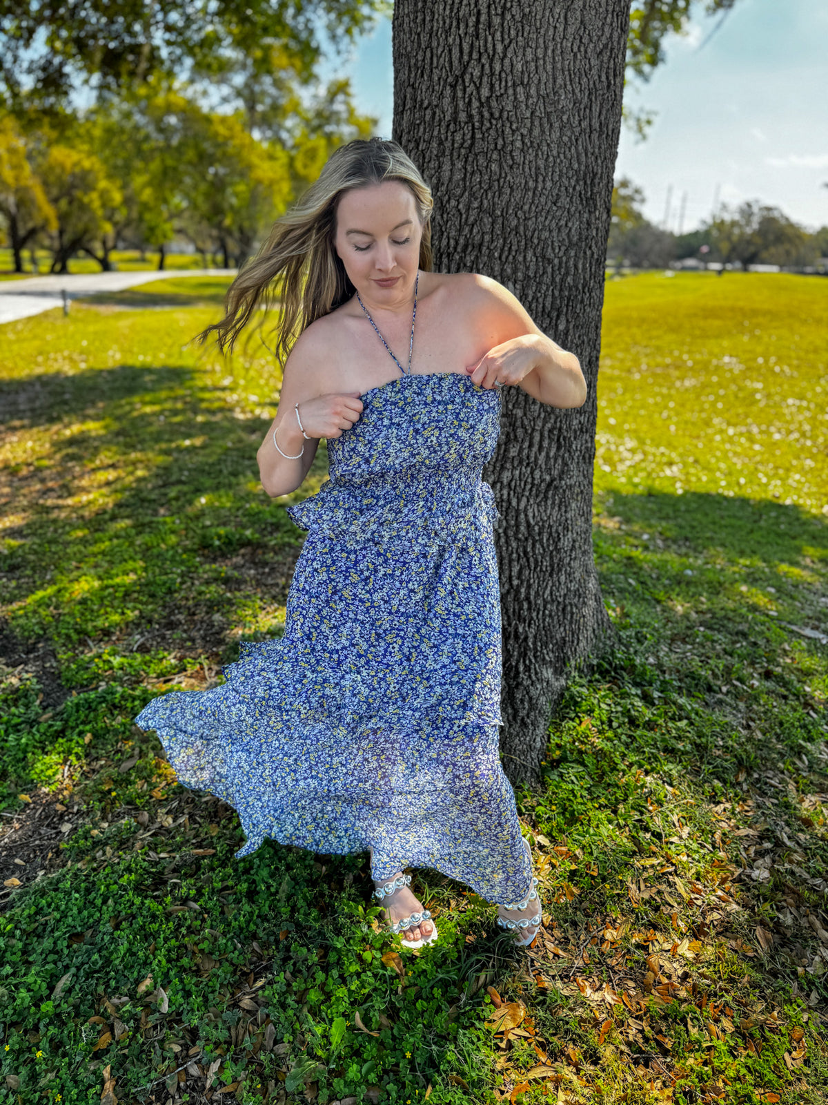 Ruffled Smocked Floral Halter Neck Maxi Dress β Elegant & Feminine πΈβ¨