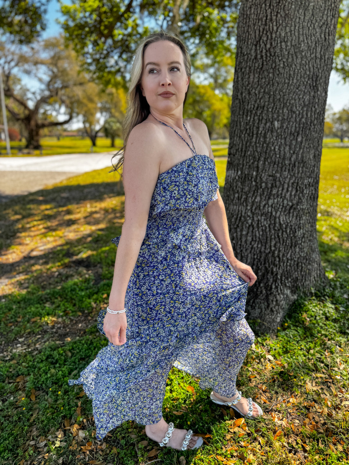 Ruffled Smocked Floral Halter Neck Maxi Dress β Elegant & Feminine πΈβ¨