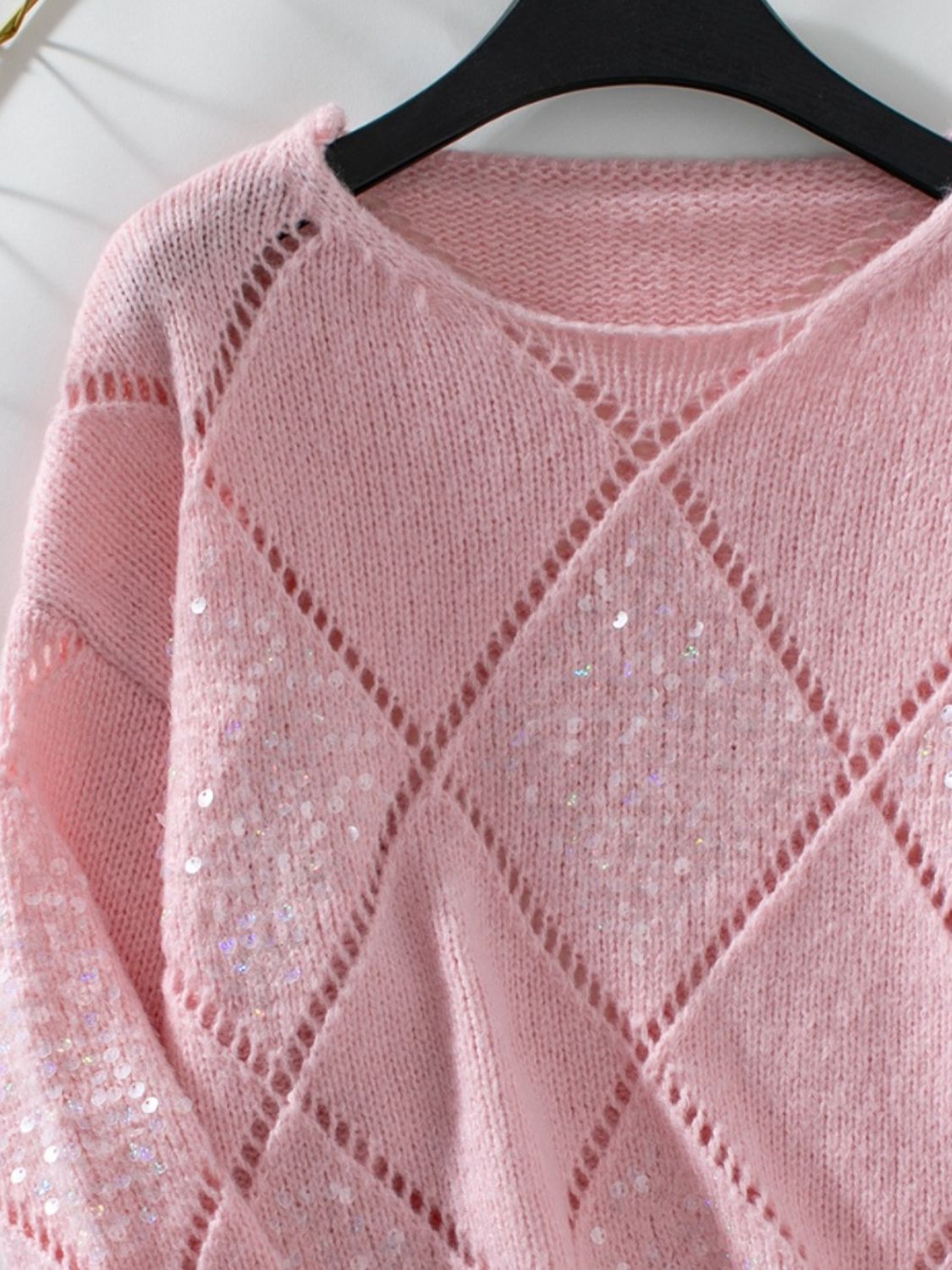 Triangle Round Neck Knit Top